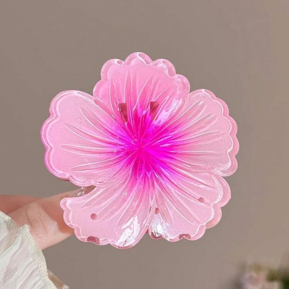 NWOT Ombre Flower Large Hair Claw Clip
